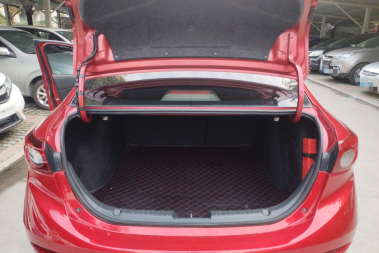 马自达3 昂克赛拉 2016款 三厢 1.5L 手动舒适型机舱底盘23