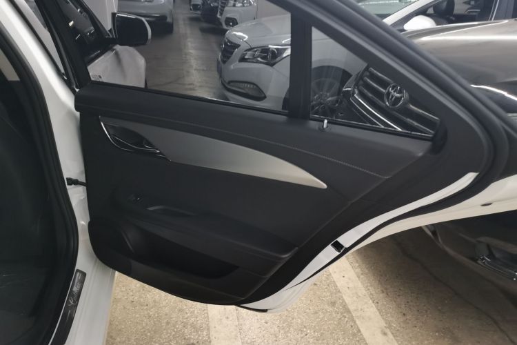 凯迪拉克ATS-L 2016款 28T 时尚型中控内饰45