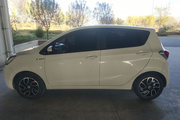 长安 奔奔 2015款 1.4L IMT豪华型 国V车身外观6003