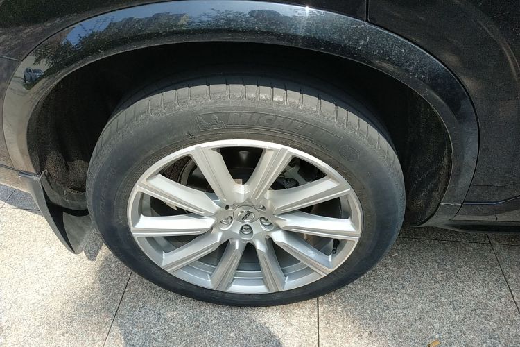 沃尔沃XC90 2019款 T5 智逸版 7座 国VI车身外观56