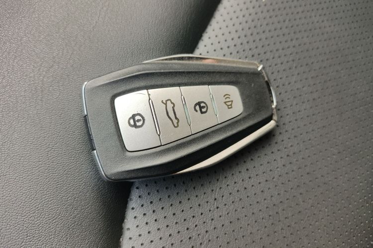 吉利汽车 帝豪 2020款 1.5L CVT向上版中控内饰7001