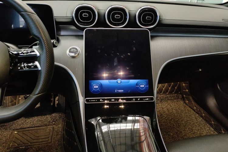 奔驰C级 2022款 改款 C 200 L 运动版中控内饰16