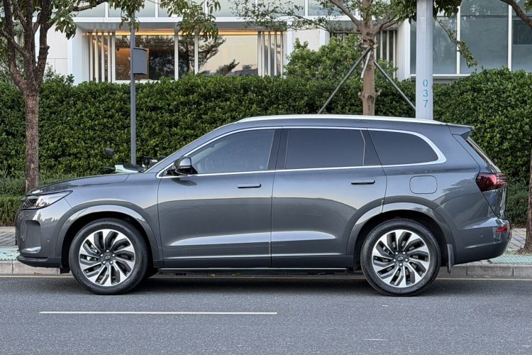 鸿蒙智行 问界M7 2024款 1.5T 后驱Plus版 6座车身外观4