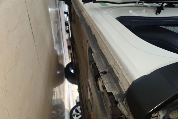 标致4008 2017款 350THP 精英版局部细节9002