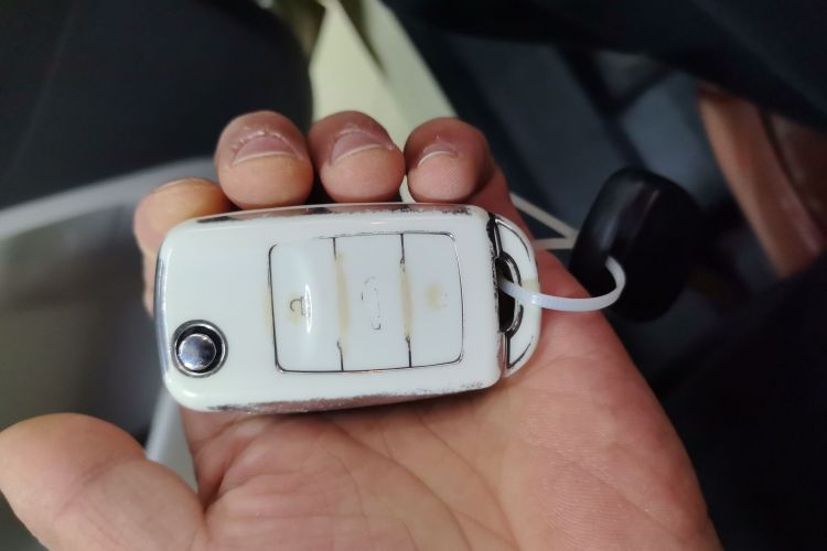 长安启源 长安Lumin 2022款 210km 香甜款中控内饰11