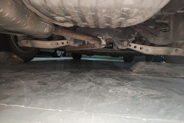 别克 君威 2017款 20T 精英型局部细节9009