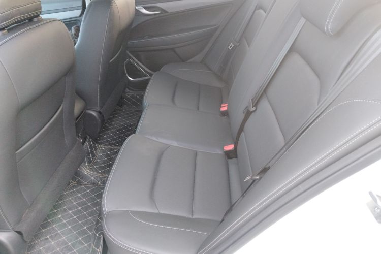 吉利汽车 帝豪 2021款 UP 1.5L 手动舒适型中控内饰21