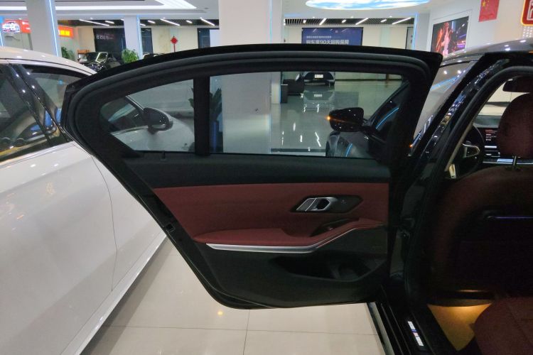 宝马3系 2022款 325Li M运动曜夜套装中控内饰7008