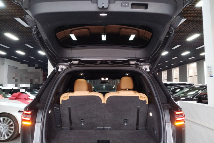 理想汽车 理想ONE 2021款 增程6座版局部细节23