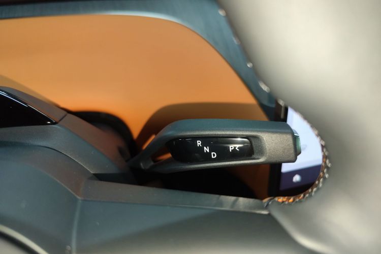 小米汽车 小米YU7 2025款 超长续航后驱版局部细节18