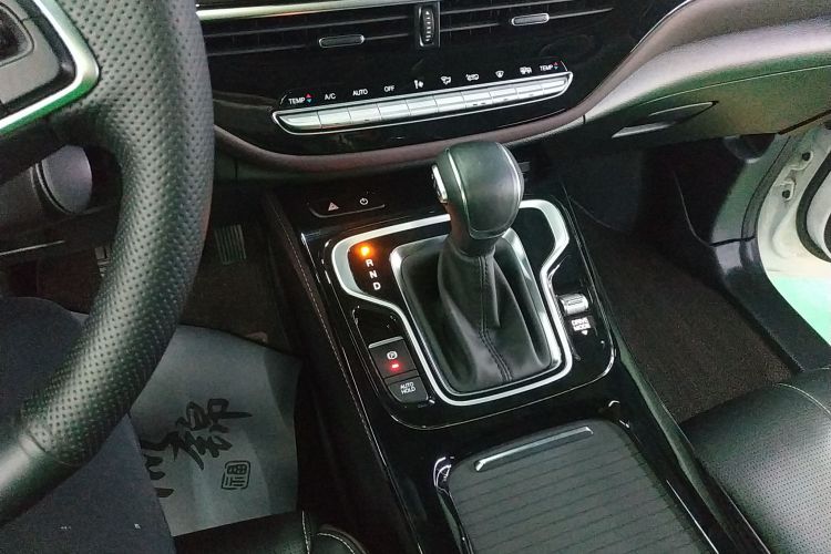 广汽传祺 传祺M6 2023款 PRO 270T DCT尊享版中控内饰18