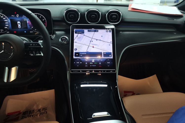 奔驰C级 2023款 改款 C 200 L 运动版中控内饰16