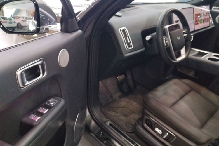 理想汽车 理想L8 2023款 Pro中控内饰7003