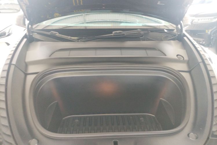 特斯拉 Model Y 2022款 改款 后轮驱动版局部细节24