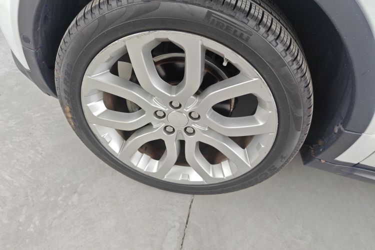 路虎 揽胜极光(进口) 2014款 2.0T 5门耀动版车身外观6001