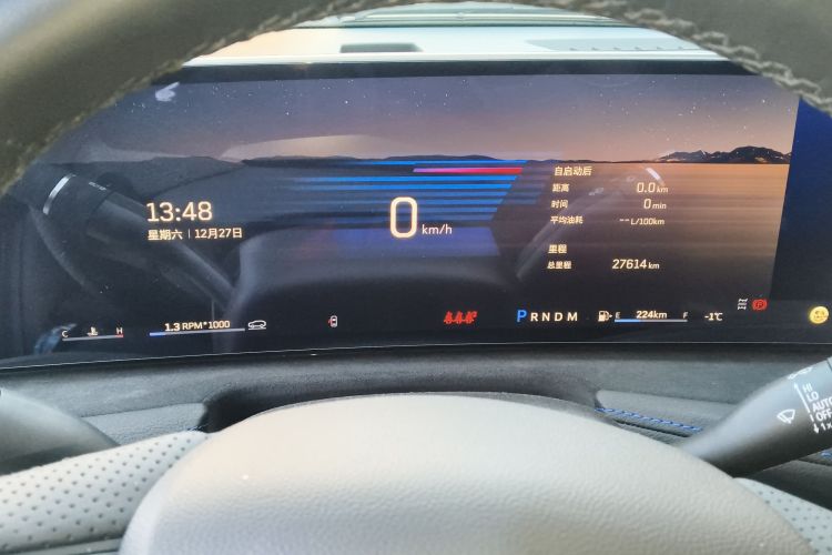 凯迪拉克XT4 2024款 28T 四驱豪华型中控内饰14
