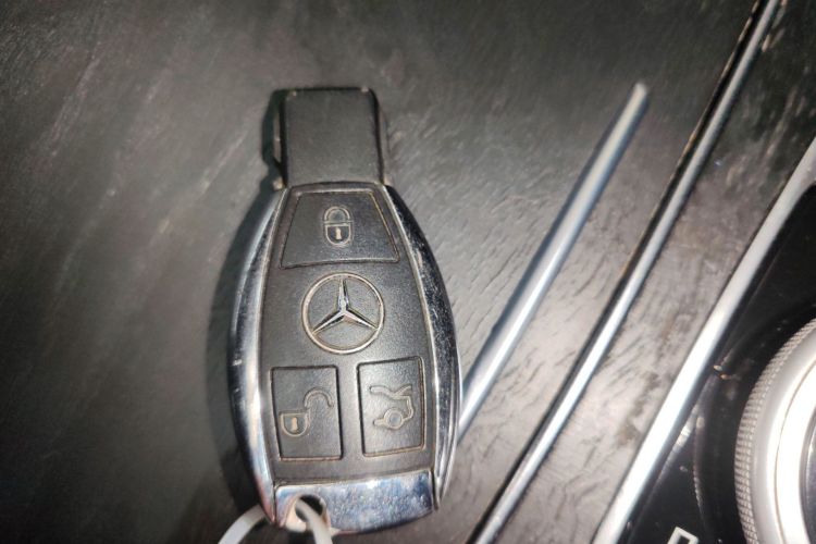 奔驰C级 2015款 C 200 L 运动型中控内饰11