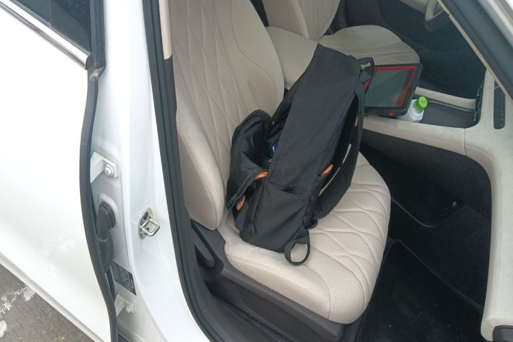 荣威D7 2023款 DMH 125km 卓越版局部细节41