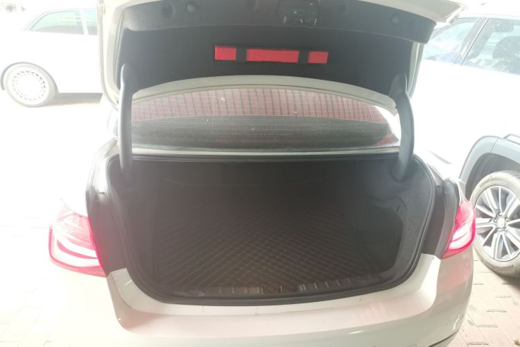 宝马3系 2018款 320Li 时尚型机舱底盘23