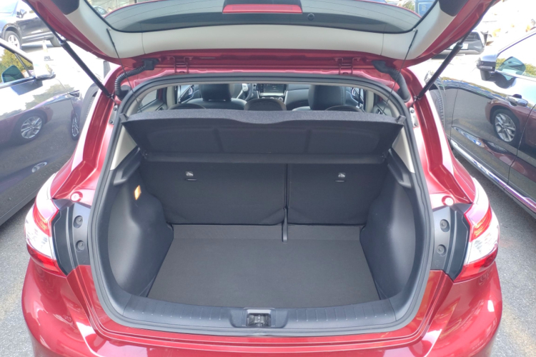 日产 骐达TIIDA 2021款 1.6L CVT智行版机舱底盘23