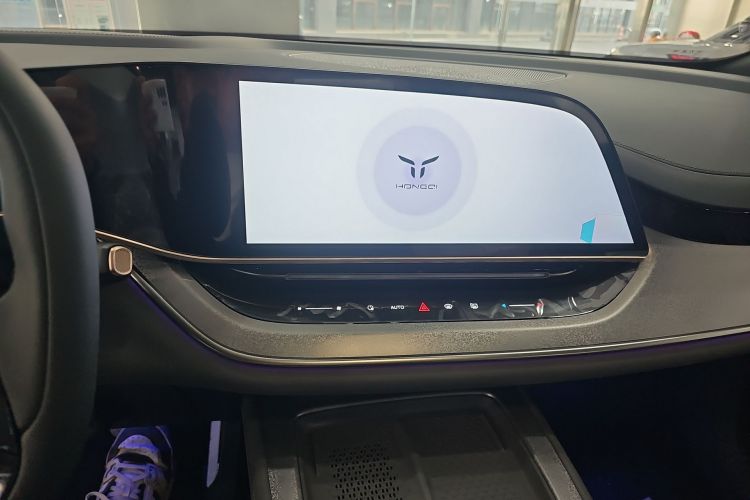 红旗天工08 2025款 605先锋版中控内饰16