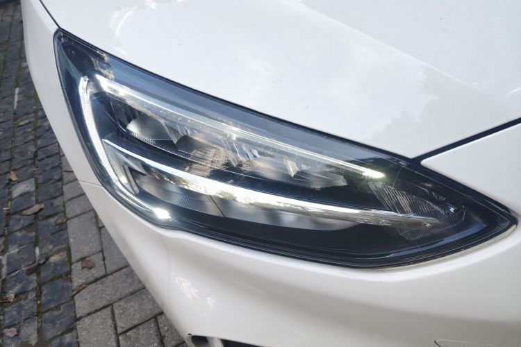 福特 福克斯 2021款 两厢 EcoBoost 180 自动锋潮型车身外观8