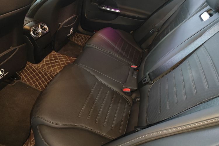 奔驰C级 2024款 C 260 L 运动版中控内饰7004