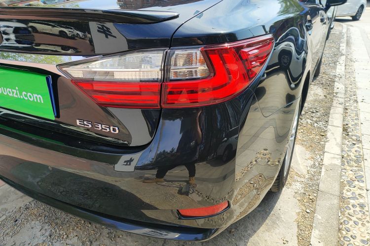 雷克萨斯ES 2016款 200 Midnight特别限量版车身外观9