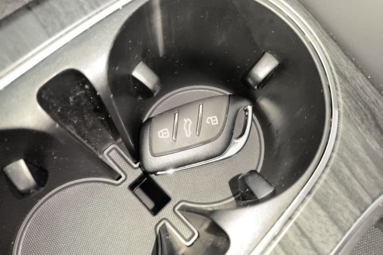 荣威D7 2023款 DMH 125km 超越版中控内饰11