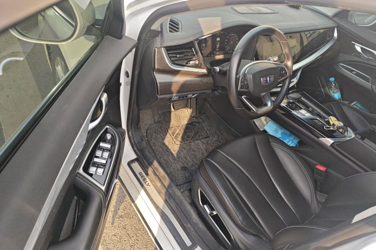 吉利汽车 博瑞 2018款 1.5T MHEV 耀享版中控内饰20