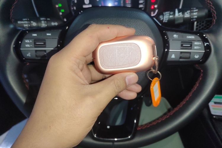 本田 思域 2023款 HATCHBACK 240TURBO 手动极劲版中控内饰7001