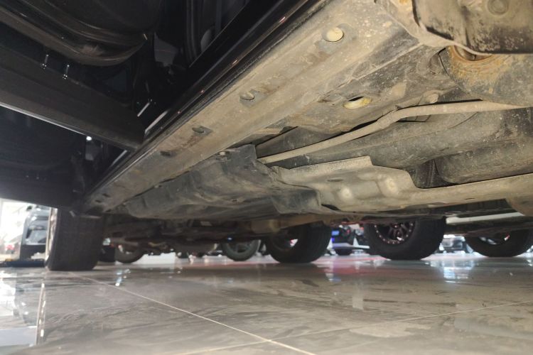 丰田 汉兰达 2021款 2.0T 四驱豪华版 7座局部细节9002