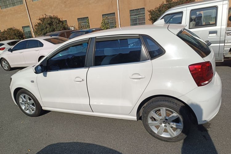 大众 Polo 2013款 1.6L 手动舒适版车身外观4