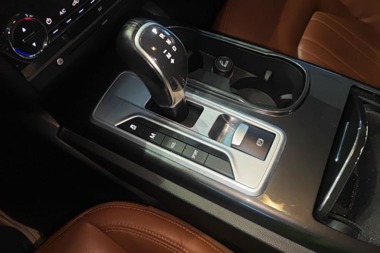 玛莎拉蒂 Ghibli 2014款 3.0T 标准版中控内饰18