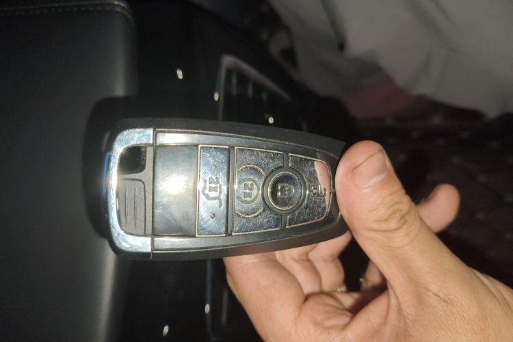 林肯 航海家 2021款 2.0T 四驱尊享版中控内饰11