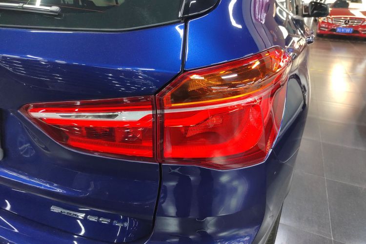 宝马X1 2019款 sDrive20Li 领先型车身外观9