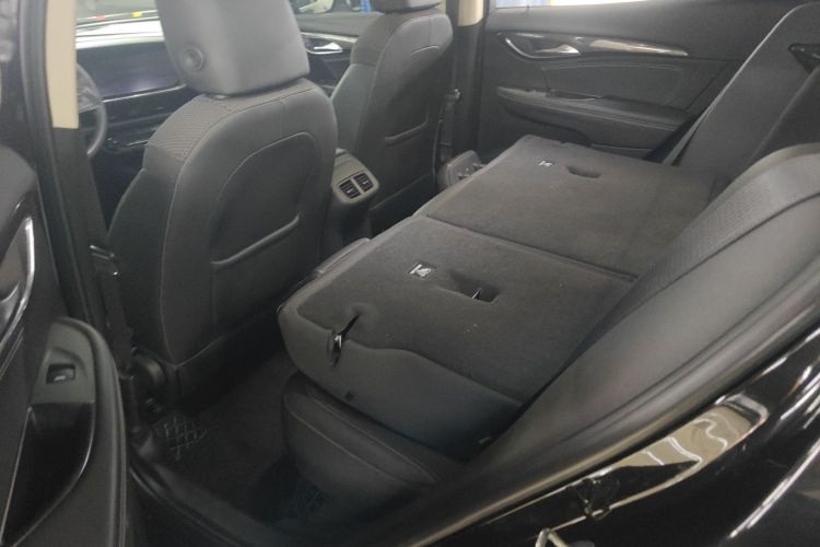 别克 2022款 改款 昂科威S 552T 两驱精英型中控内饰21