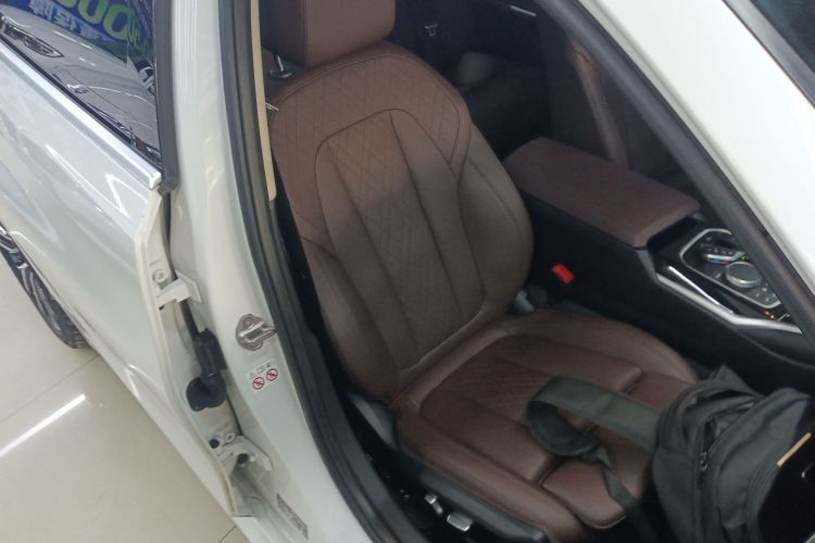 宝马3系 2022款 改款 320Li M运动套装局部细节41