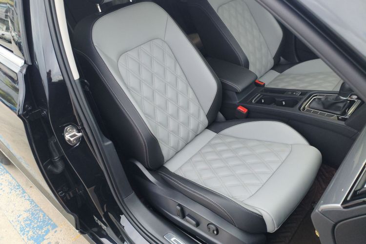 大众 迈腾 2023款 200万辆纪念版 330TSI DSG领先型局部细节41