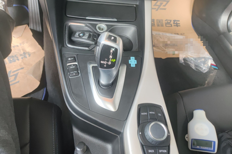 宝马2系(进口) 2014款 220i 领先型中控内饰18