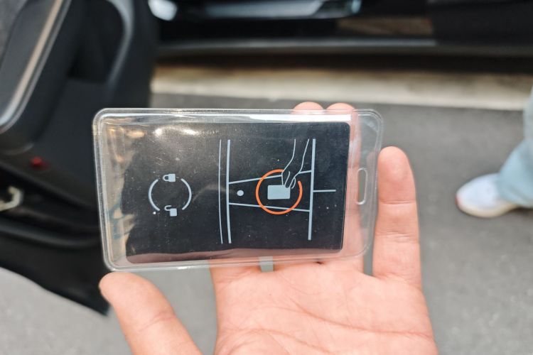 特斯拉 Model Y 2021款 标准续航后驱版中控内饰7001