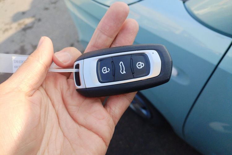 吉利银河 2024款 熊猫mini 200km 耐力熊中控内饰11