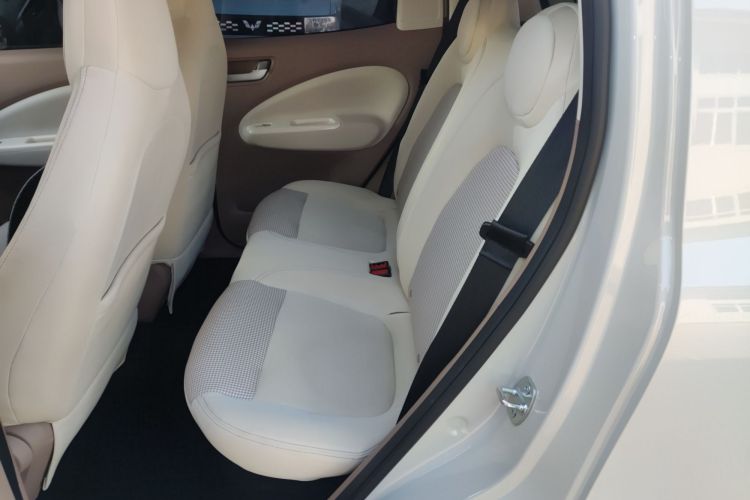 五菱汽车 宏光MINIEV 2025款 四门版 进阶款中控内饰21