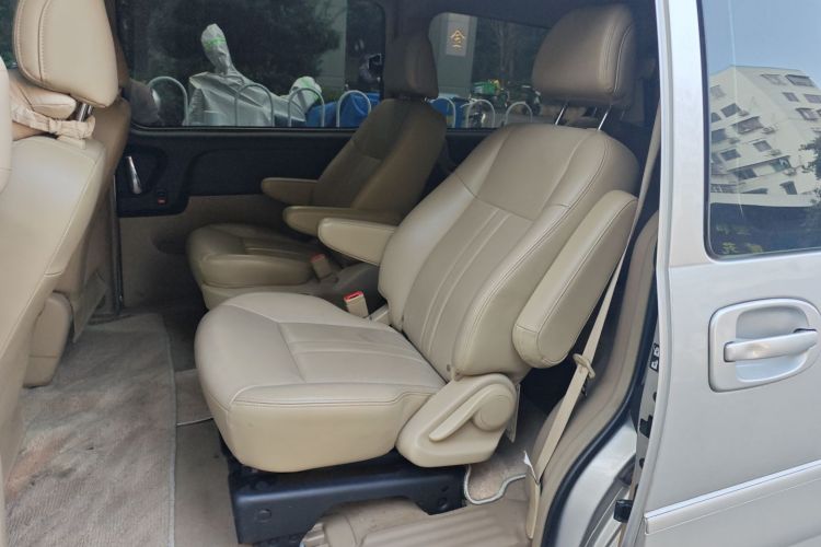 别克GL8 2014款 2.4L 行政版中控内饰7004