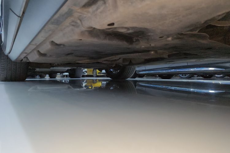 保时捷 Cayenne新能源 2022款 Cayenne E-Hybrid 2.0T 铂金版局部细节9002