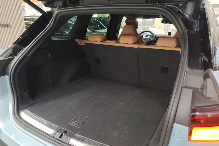 蔚来ES6 2020款 600KM 运动版机舱底盘23