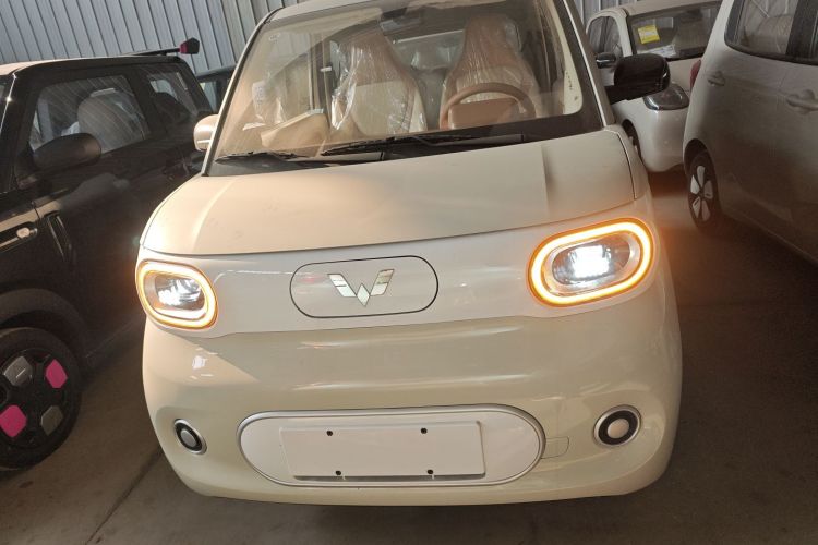 五菱汽车 宏光MINIEV 2024款 第三代 215km 青春版车身外观2