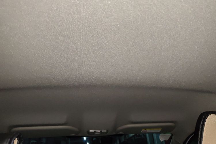 标致301 2017款 1.6L 自动舒适版局部细节22