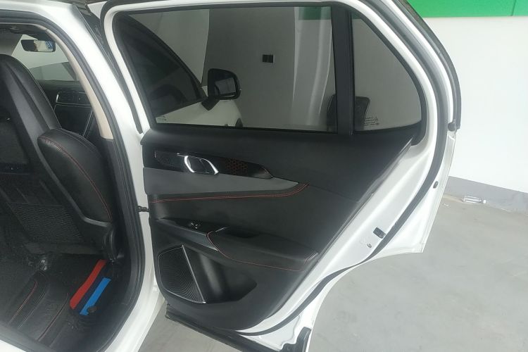 领克01 2017款 2.0T 四驱劲Pro版中控内饰45