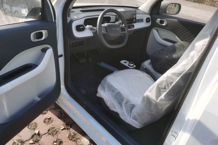 吉利银河 熊猫 2025款 210km 元气熊中控内饰20